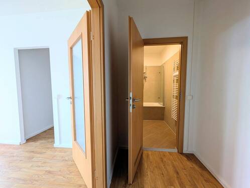 Flur - 1 Zimmer Etagenwohnung zur Miete in Chemnitz