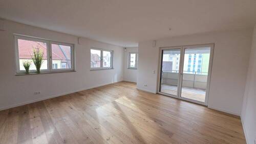 Wohn-Ess-Küchenbereich (2) - 2 Zimmer Etagenwohnung in Landshut