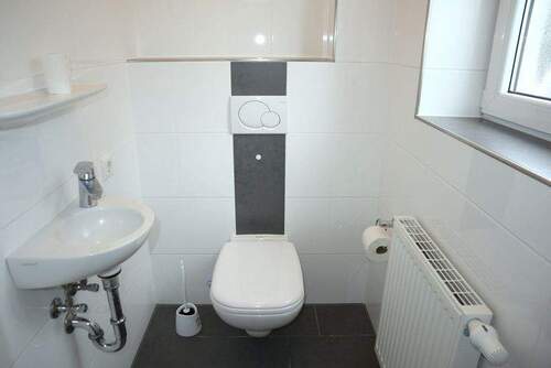 Tageslicht-Gästetoilette - 