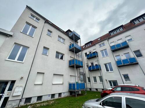 Rückansicht - 3 Zimmer Etagenwohnung zur Miete in Halle (Saale)