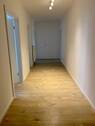 Flur - Etagenwohnung mit 85,00 m&sup2; in Halle (Saale) zur Miete