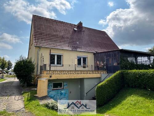 Bild... - 8 Zimmer Einfamilienhaus in Schwerin
