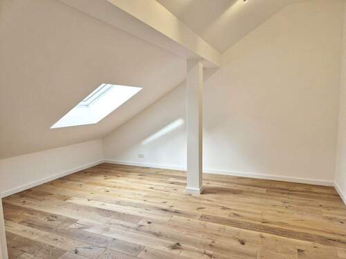 Schlafzimmer Ansicht 1 - 
