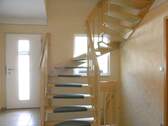 Treppenhaus - 5 Zimmer Einfamilienhaus in Altfraunhofen