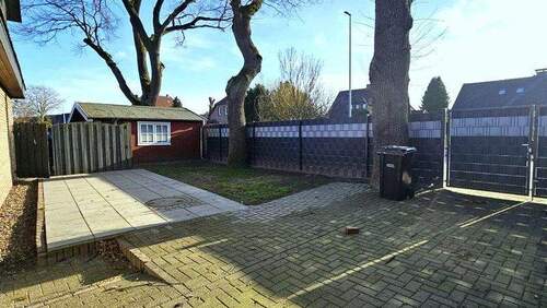 Platz für ein Wohnmobil - 