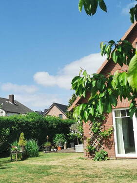 Haus und Garten - Haus in begehrter Wohnlage in Lübeck Groß Steinrade zu verkaufen