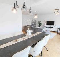 Modernes Wohnglück trifft auf kluge Investition: Frisch sanierte 3-Zimmer-Oase - Neuenbürg Modernes Wohnglück trifft auf kluge Investition: Frisch sanierte 3-Zimmer-Oase - Neuenbürg