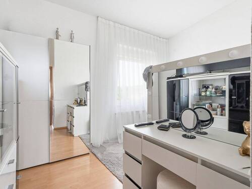 vielseitig nutzbares Zimmer - 