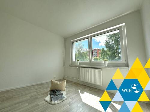 Titelbild - Genügend Platz zum Wohlfühlen! - Helle 4-Raumwohnung in Helbersdorf