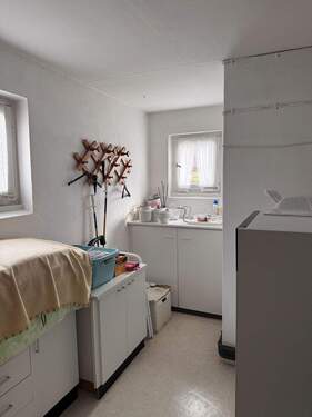 Abstellraum m. Heizung - 