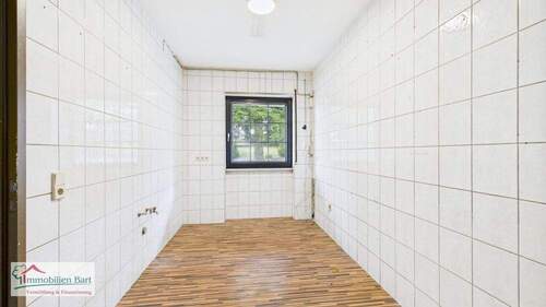 Küche Gastro - 6 Zimmer Einfamilienhaus in Mettlach / Weiten