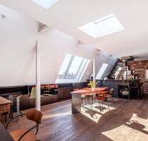 Hochwertiges Dachgeschoss mit Spa-Bereich im Prenzlauer Berg - Berlin