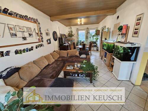 Wohn- und Esszimmer - 4 Zimmer Doppelhaushälfte zum Kaufen in Twistringen