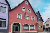 Außenansicht - 7 Zimmer Mehrfamilienhaus, Wohnhaus zum Kaufen in Hollfeld