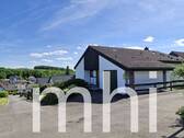 Außenansicht - Nümbrecht Rommelsdorf: Verklinkerter Massivbau mit Garage