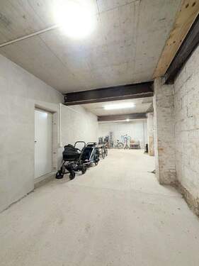 Garage - 