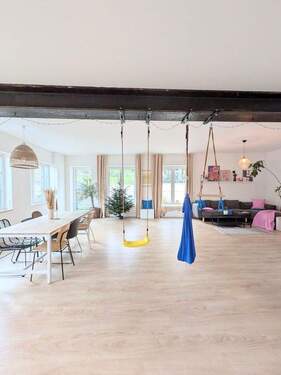 Wohnbereich - 7 Zimmer Einfamilienhaus zum Kaufen in Chemnitz