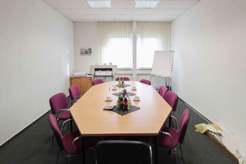 Besprechungsraum - Halle in Velbert zum Kaufen