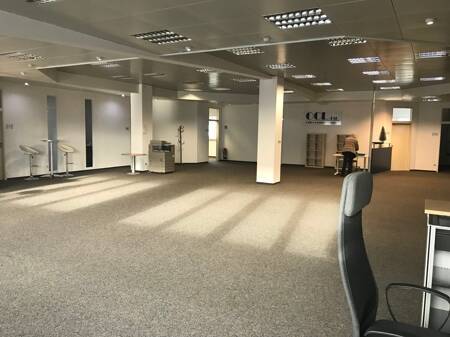 IMG_0483 - Großraum -büro -praxis nahe der A96