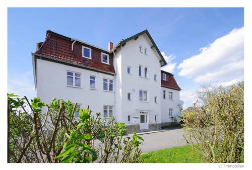 106-2022 Hofseite 2.jpg - 2 Zimmer Etagenwohnung zum Kaufen in Rödental