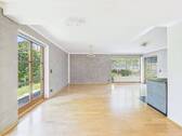 Blick ins Wohnzimmer - 