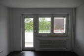Wohnzimmer Blick auf Balkon - 