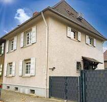 Ein Zuhause mit Seele und Charme - Historisches Zweifamilienhaus mit Garten, Sauna und Garage - Duisburg Hochemmerich