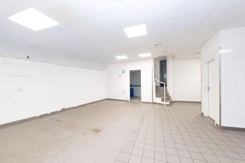 Fläche - 5 Zimmer Gewerbeobjekt (Büro, Produktion, Verkauf) zur Miete in Stade