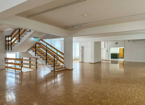 Erdgeschoss - Historisches Gewerbeobjekt im Ensembleschutz - Leerstand mit Entwicklungspotenzial in Alt-Marzahn