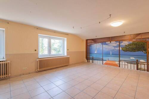 Zimmer 2 OG mit angrenzendem Raum - 