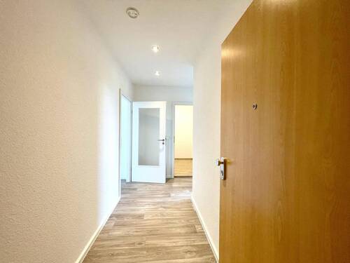 Flur - 2 Zimmer Etagenwohnung zur Miete in Chemnitz