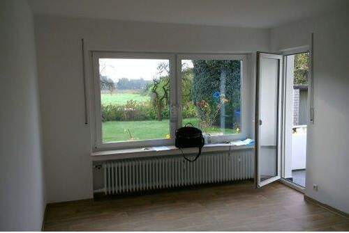 Wohnzimmer - 2 Zimmer Etagenwohnung zur Miete in Gütersloh