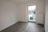 Zimmer im OG, ca. 13,5 m².JPG - 