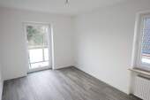 Zimmer im OG, ca. 12 m².JPG - 