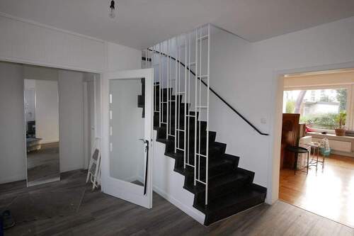 großzügige Diele.JPG - 6 Zimmer Doppelhaushälfte in Tornesch