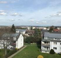 Wir suchen SIE für die großzügig geschnittene, helle Dachgeschosswohnung mit tollem Weitblick! - Bad Vilbel