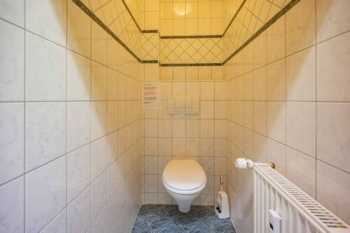 WC - 