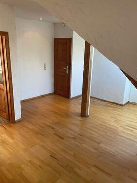 Bild 2 - 2 Zimmer Etagenwohnung zum Kaufen in Ludwigshafen