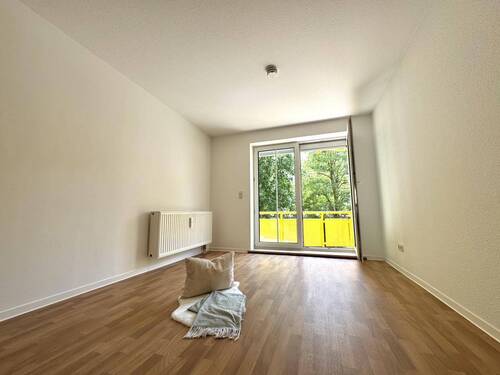Schlafzimmer - 3 Zimmer Etagenwohnung zur Miete in Chemnitz