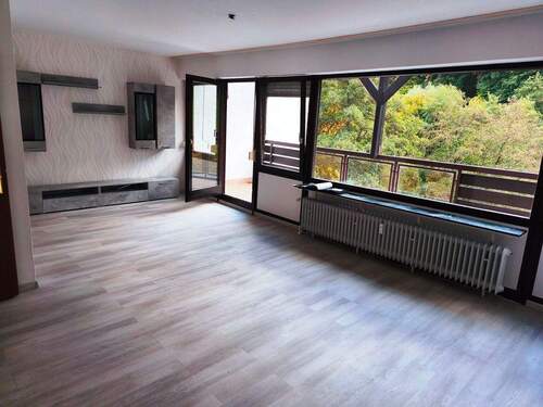 Wohnbereich - 3 Zimmer Etagenwohnung zur Miete in Neuenbürg