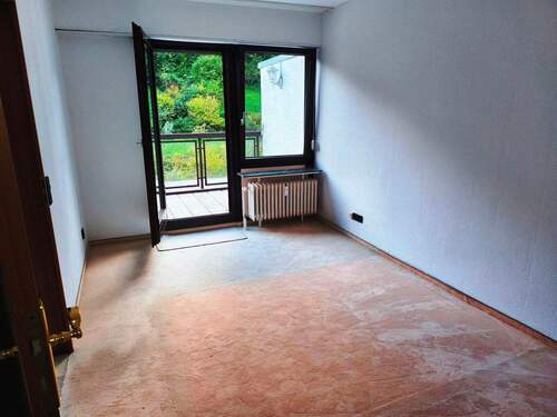 Schlafzimmer - Etagenwohnung mit 90,50 m² in Neuenbürg zur Miete