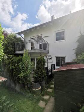 Ansicht West - 6 Zimmer Doppelhaushälfte zum Kaufen in Vilsheim