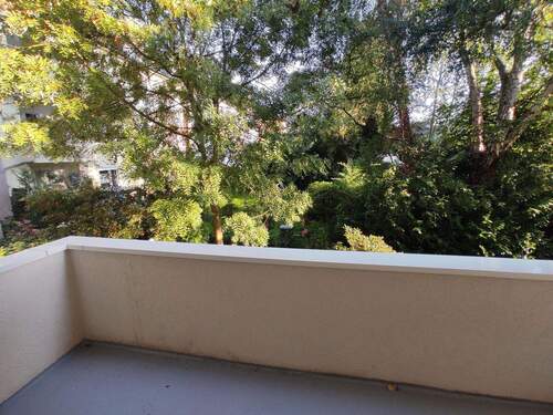 Überdachter ruhiger Balkon - 300 Meter Uniklinik