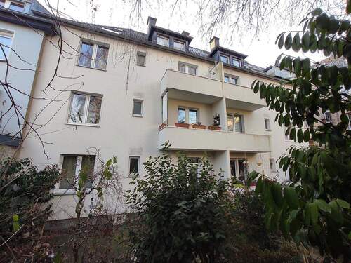 Rückseite der Liegenschaft - 3 Zimmer Etagenwohnung in Essen