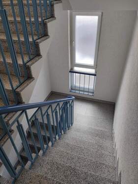 Gepflegtes Granit Treppenhaus - 