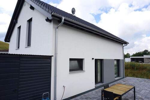 Terrassenansicht - Einfamilienhaus mit 152,00 m² in Michelau zum Kaufen