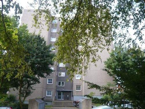 Hausansicht - 3 Zimmer Etagenwohnung zur Miete in Vellmar