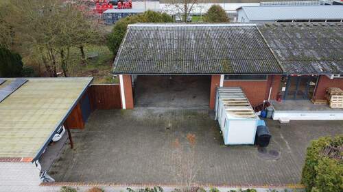 Drohne Vorne - Halle zur Miete in Achim