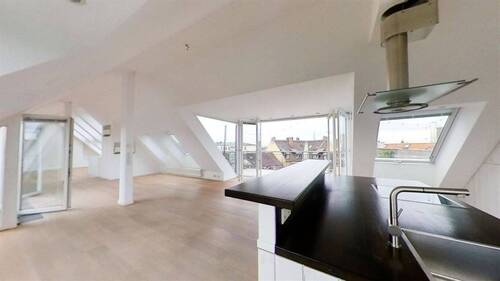 Außergewöhnlich im Dachgeschoss - Ganz oben angekommen - Einzigartige Dach-Maisonette mit Dachgarten über Münchens Skyline