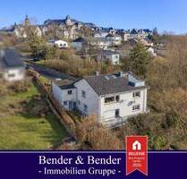 **RESERVIERT** Exklusiv in Hachenburg! Zweifamilienhaus in fußläufiger Zentrumsnähe!